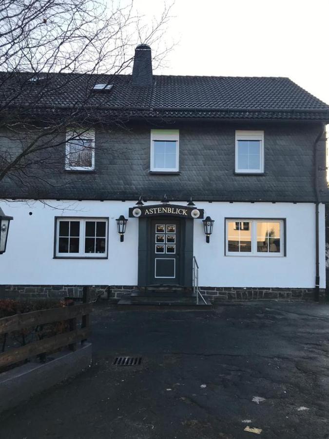 Ferienhaus Astenblick - Ideal Fuer Weihnachtsfeiern Und Familienfeiern Bietet Schlafplaetze Fuer Bis Zu 35 Personen Villa Winterberg Exterior photo